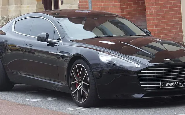 Aston Martin Rapide fotoğraf