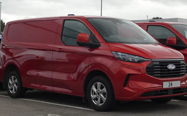 Ford Tourneo Custom fotoğraf