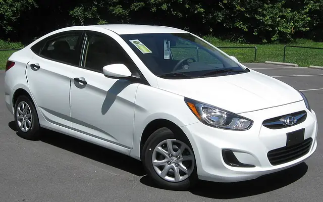 Hyundai Accent fotoğraf