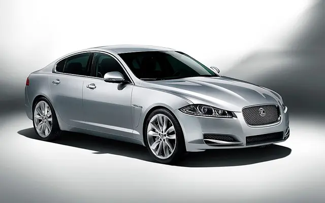 Jaguar XF fotoğraf