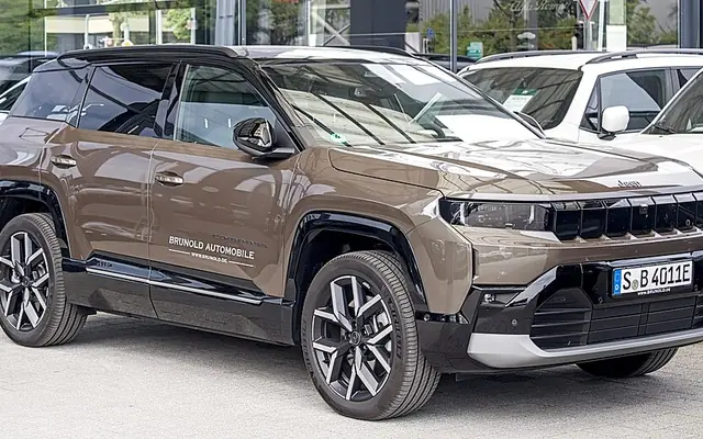 Jeep Compass fotoğraf