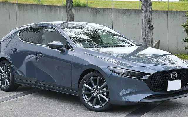 Mazda 3 fotoğraf