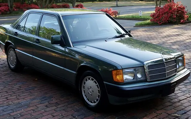 Mercedes 190 fotoğraf