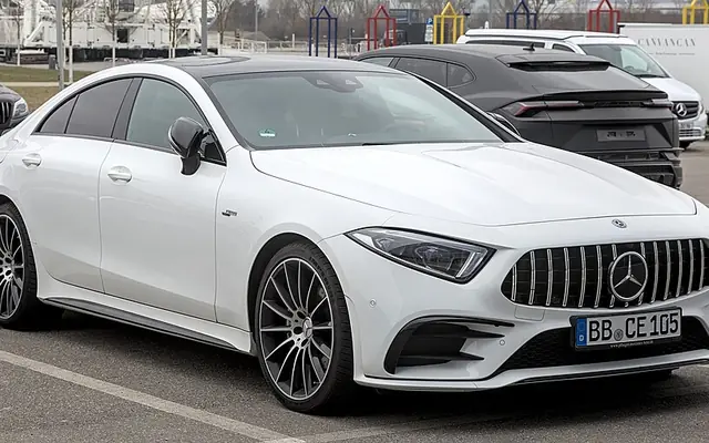 Mercedes CLS fotoğraf