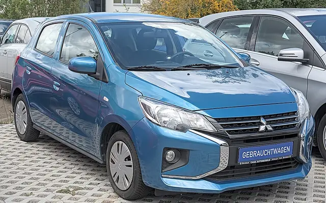 Mitsubishi Space Star fotoğraf
