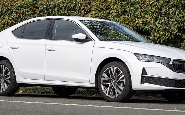 Skoda Octavia fotoğraf