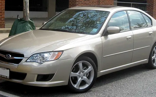 Subaru Legacy fotoğraf