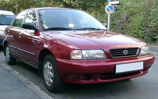 Suzuki Baleno fotoğraf