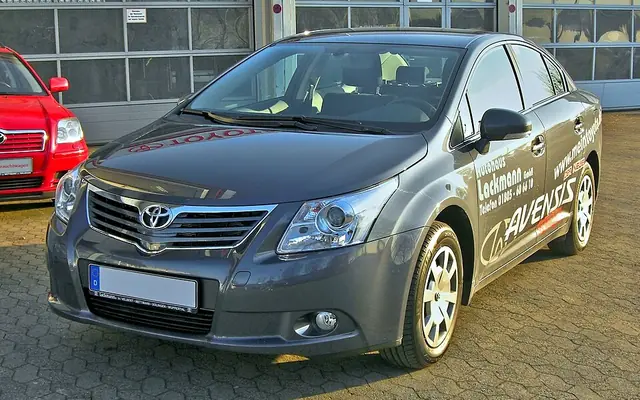 Toyota Avensis fotoğraf
