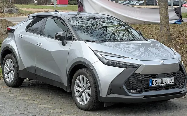 Toyota C-HR fotoğraf