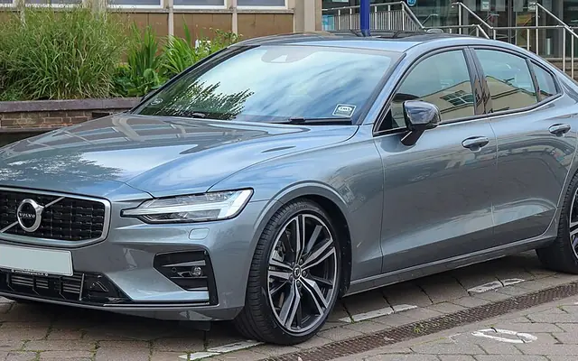 Volvo S60 fotoğraf