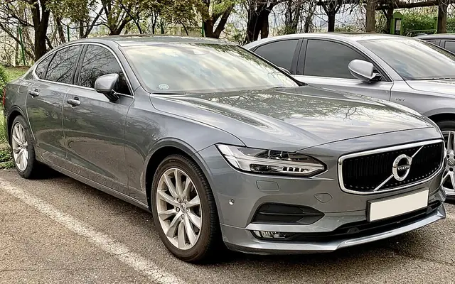 Volvo S90 fotoğraf