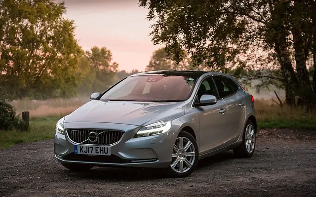 Volvo V40 fotoğraf